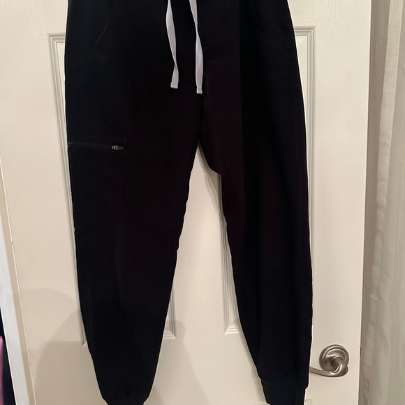 Figs Pants - Figs Black Jogger Sweatpants with White Drawstring